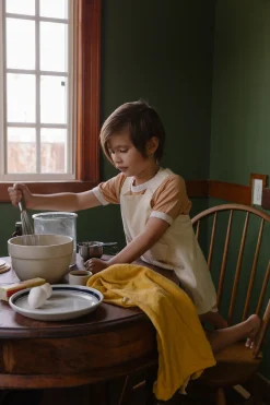 A Place To Be Mini Apron [Online Exclusive]