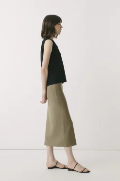 Boxy V-Neck Knit