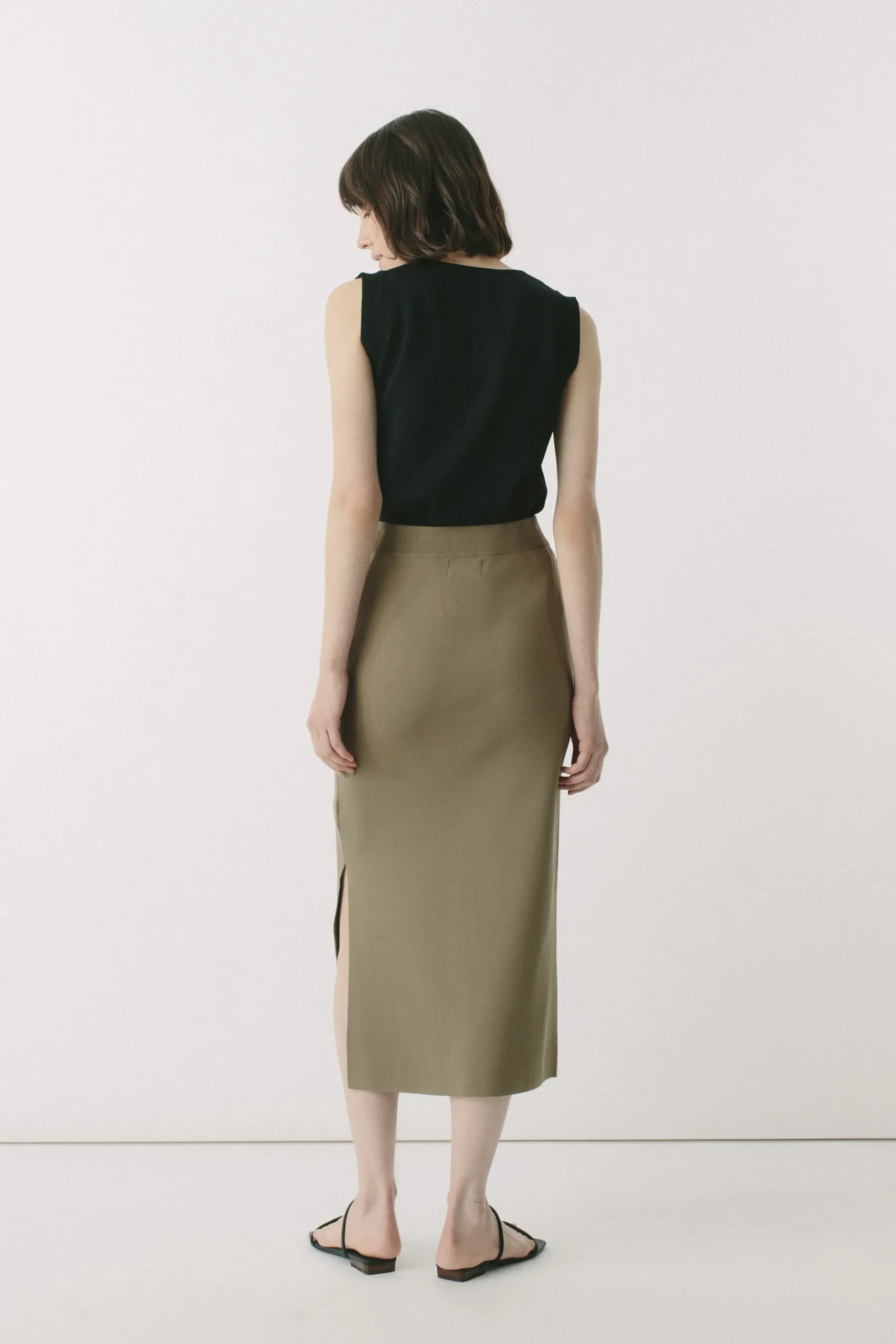 Boxy V-Neck Knit