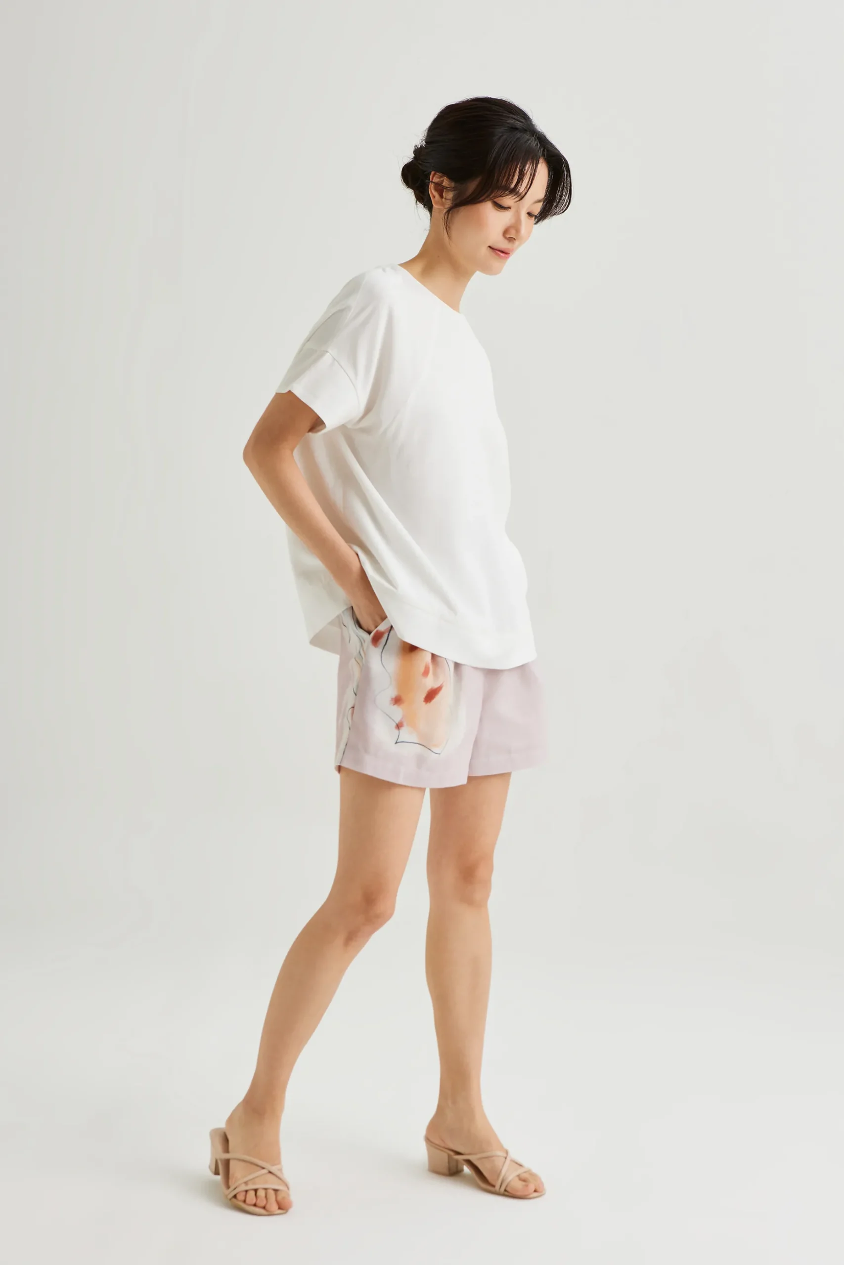 Broad Hem Top