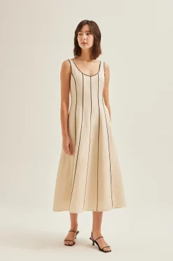 Contrast Detail Linen Maxi Dress