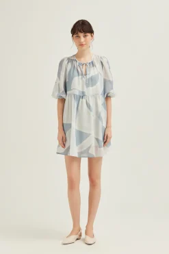 Dialogue Puff-Sleeve Shift Dress