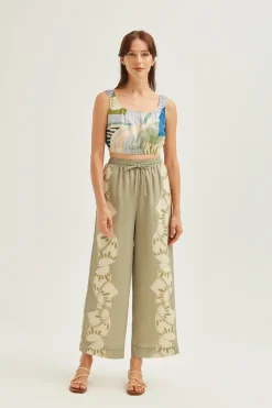 La Risa Crop Top