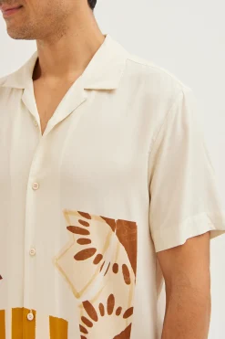 La Risa Relaxed Men’s Shirt