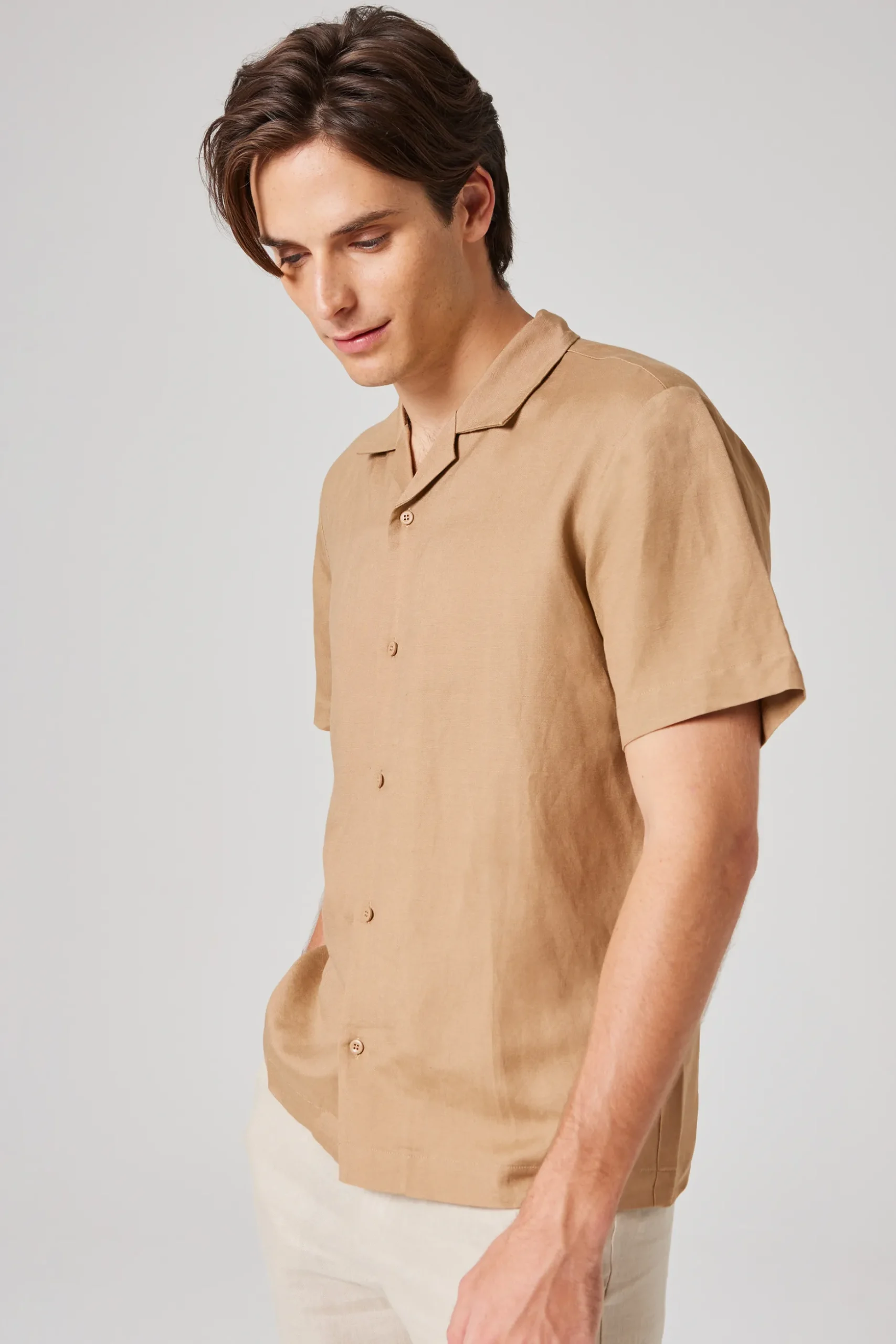 Linen Revere Collared Shirt