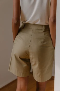 Linen Tailored Shorts