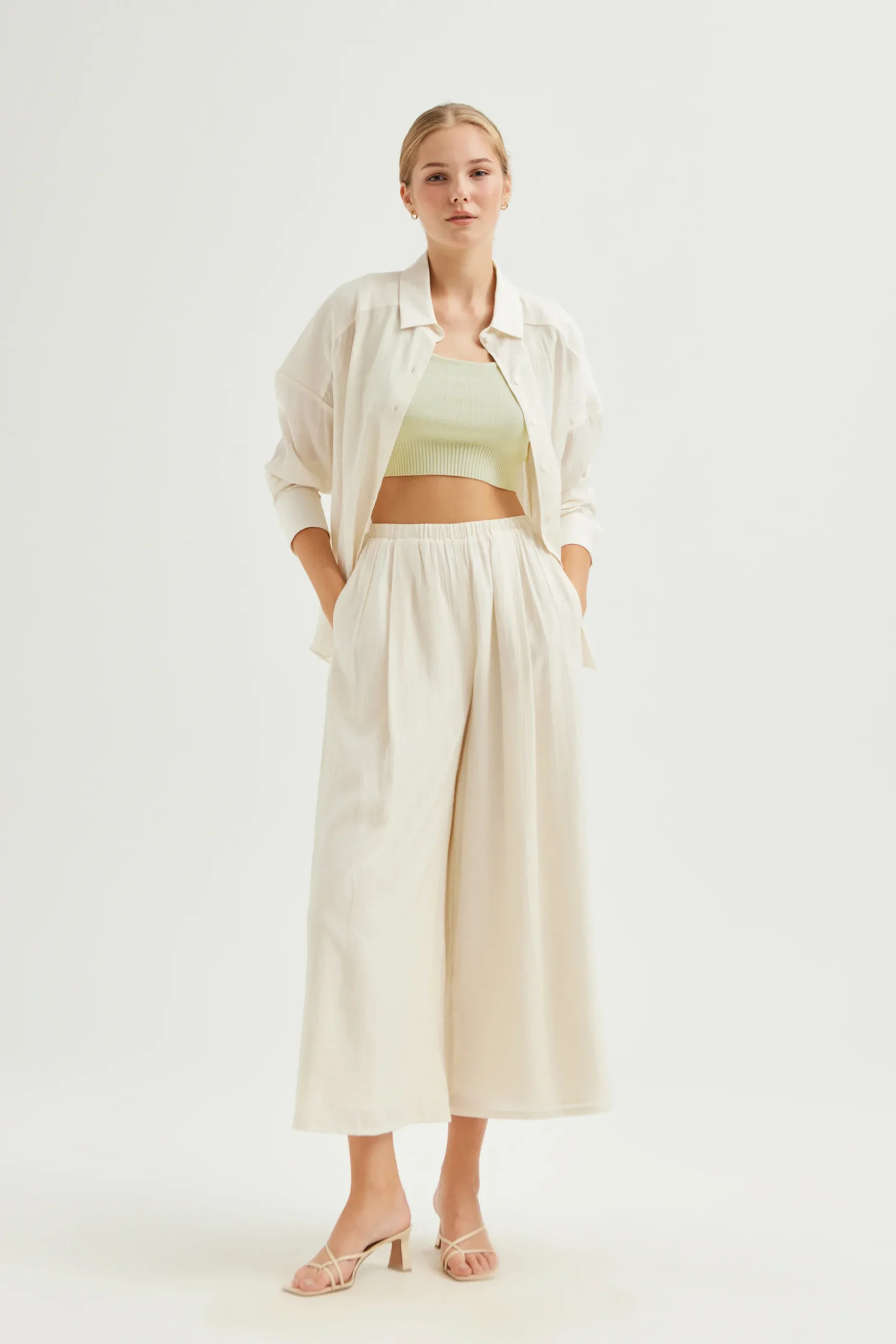 Ribbed Hem Crop Top