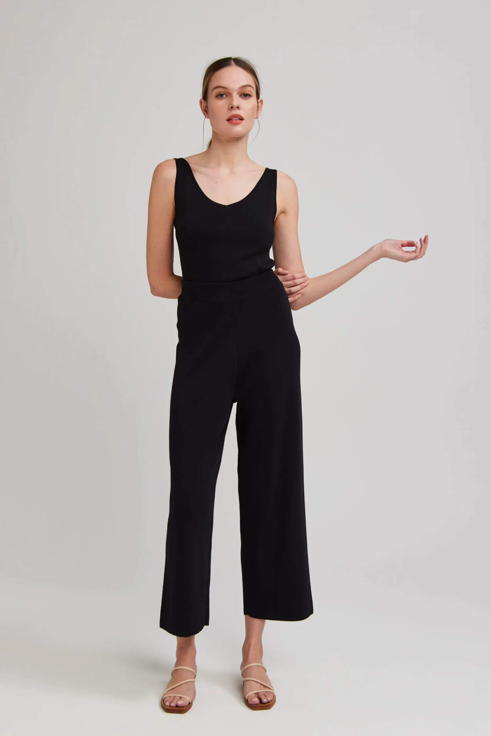 Sleeveless V-Neck Knit Top