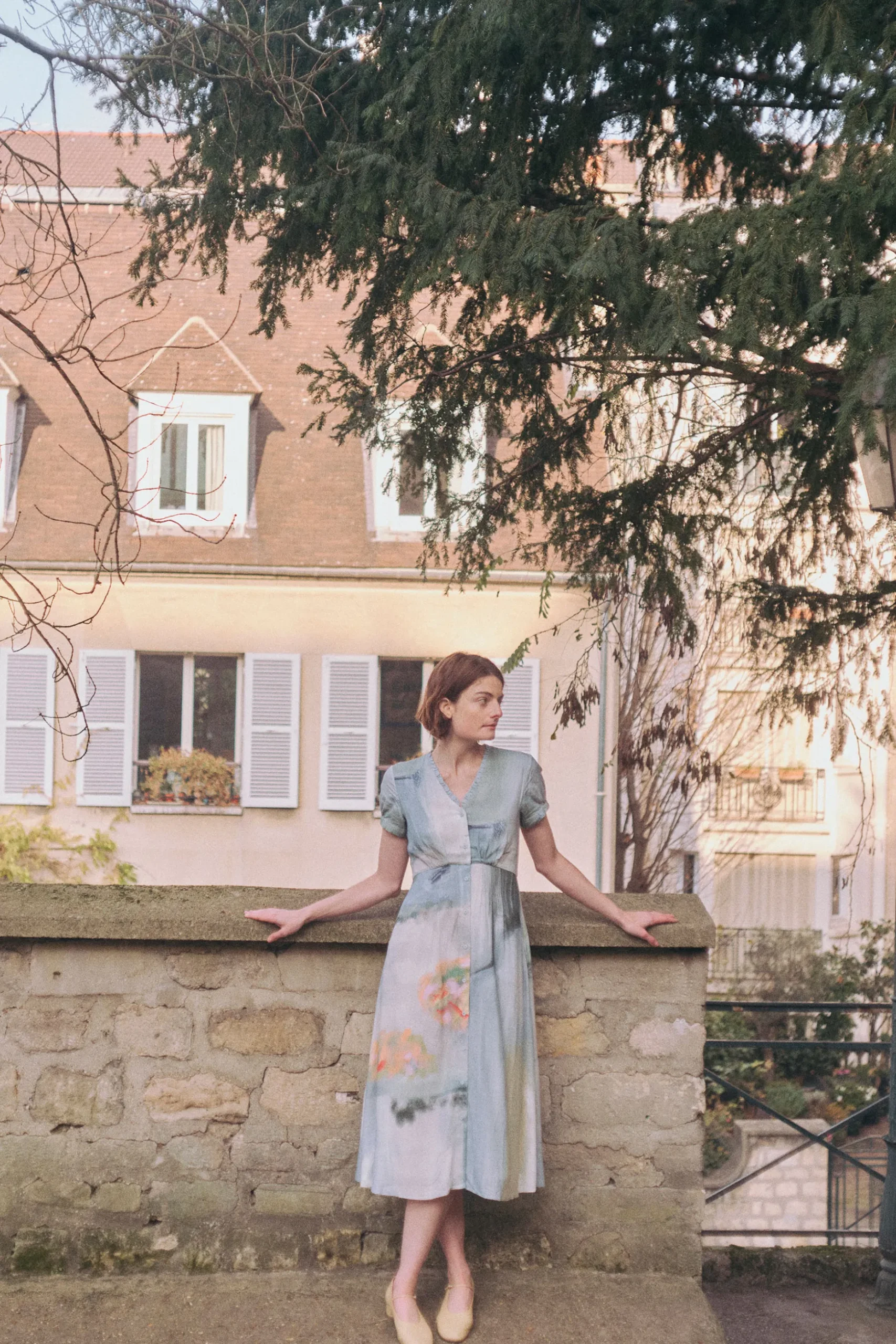 Soleil Ruffle Collar Midi Dress