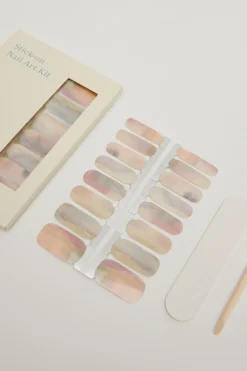 Soleil Stick-On Nail Art Kit