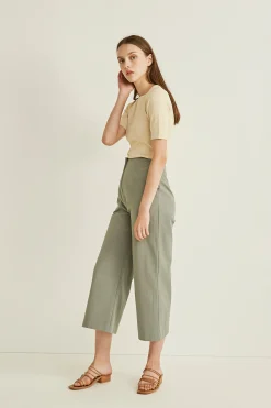 Square-Neck Sleeved Knit Top