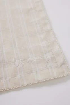 Textured Picot-Edged Tablecloth