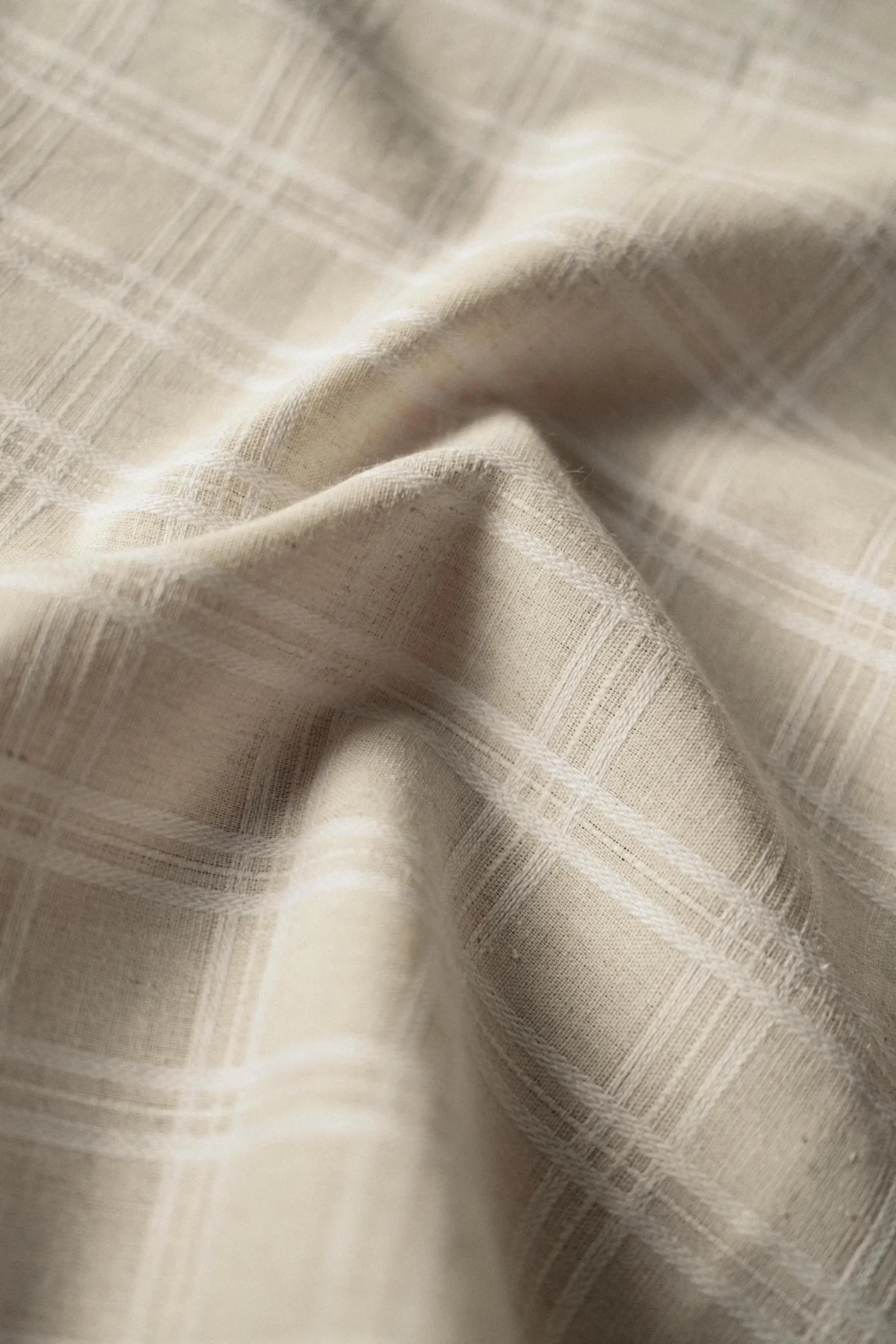 Textured Picot-Edged Tablecloth