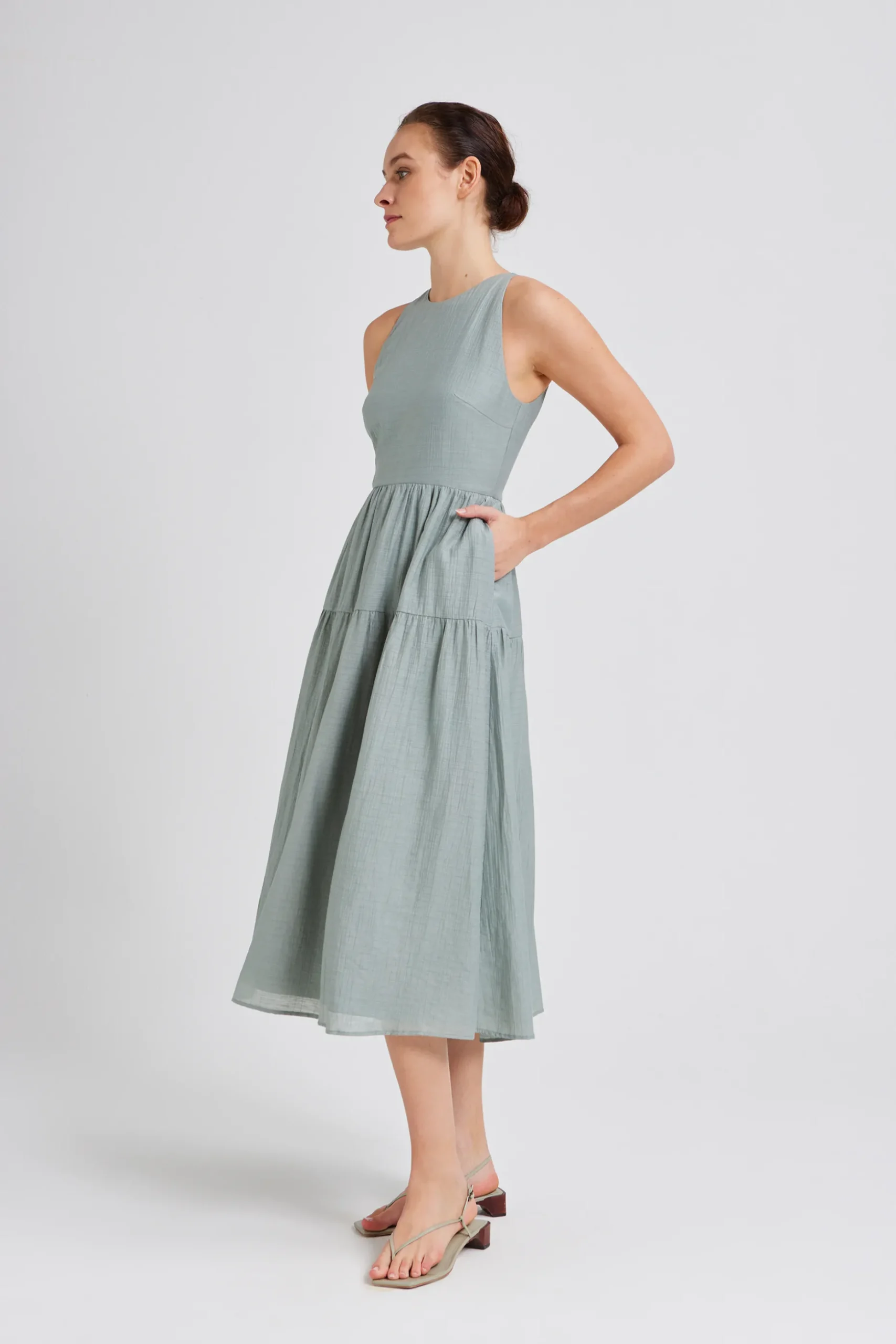 Textured Tiered Midi Dress