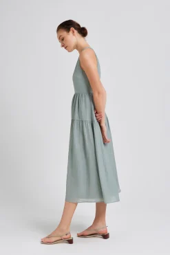 Textured Tiered Midi Dress