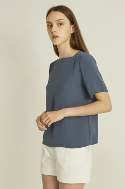 Two-Way Shift Top